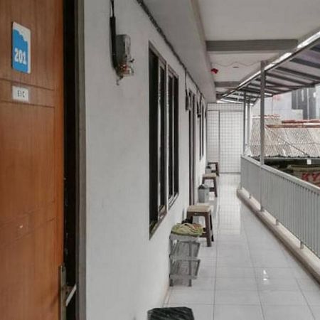 Laponca Residence Pondok Cabe Syariah Redpartner Duku Exterior foto